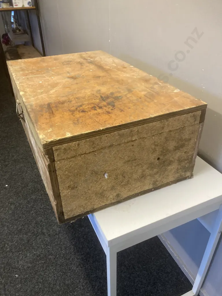 Vintage Hinged Wooden Case & Tools Image 1++