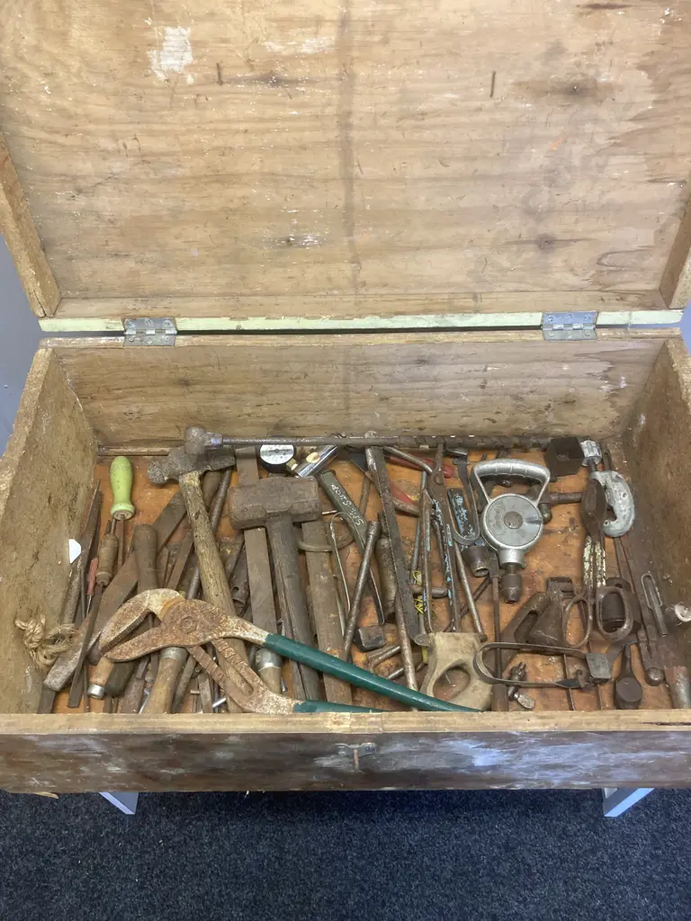Vintage Hinged Wooden Case & Tools Image 1++
