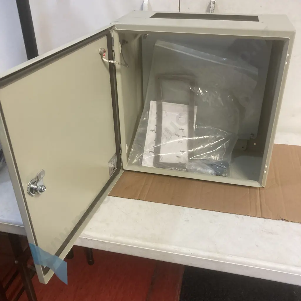 Denker Metal Enclosure Image 1++