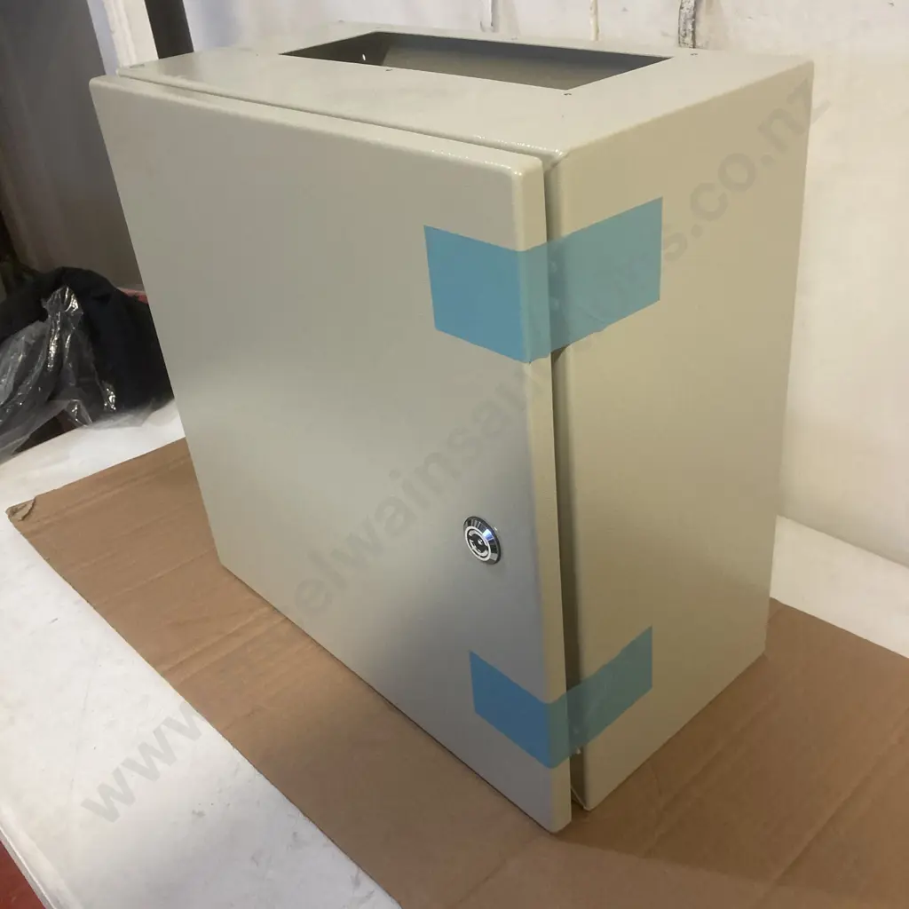 Denker Metal Enclosure Image 1++