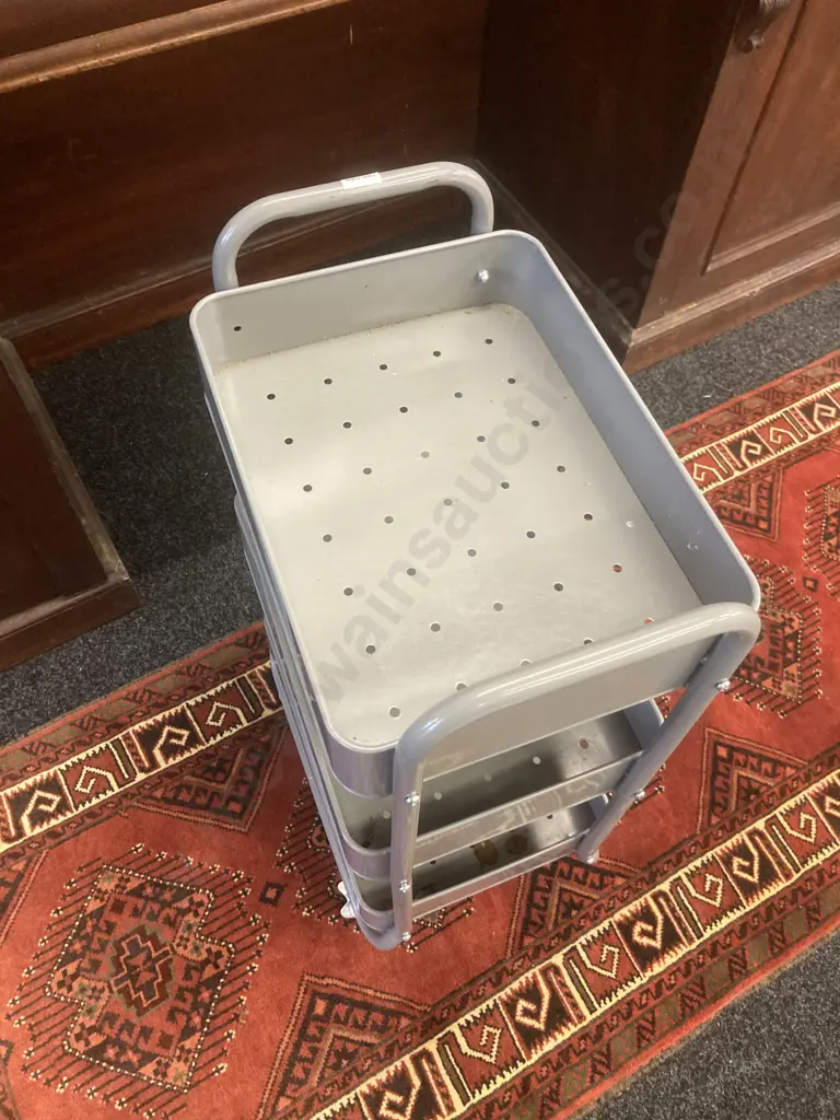 3 Tier Metal Storage Cart, Mobile. H78 W44 D31cm Image 1++