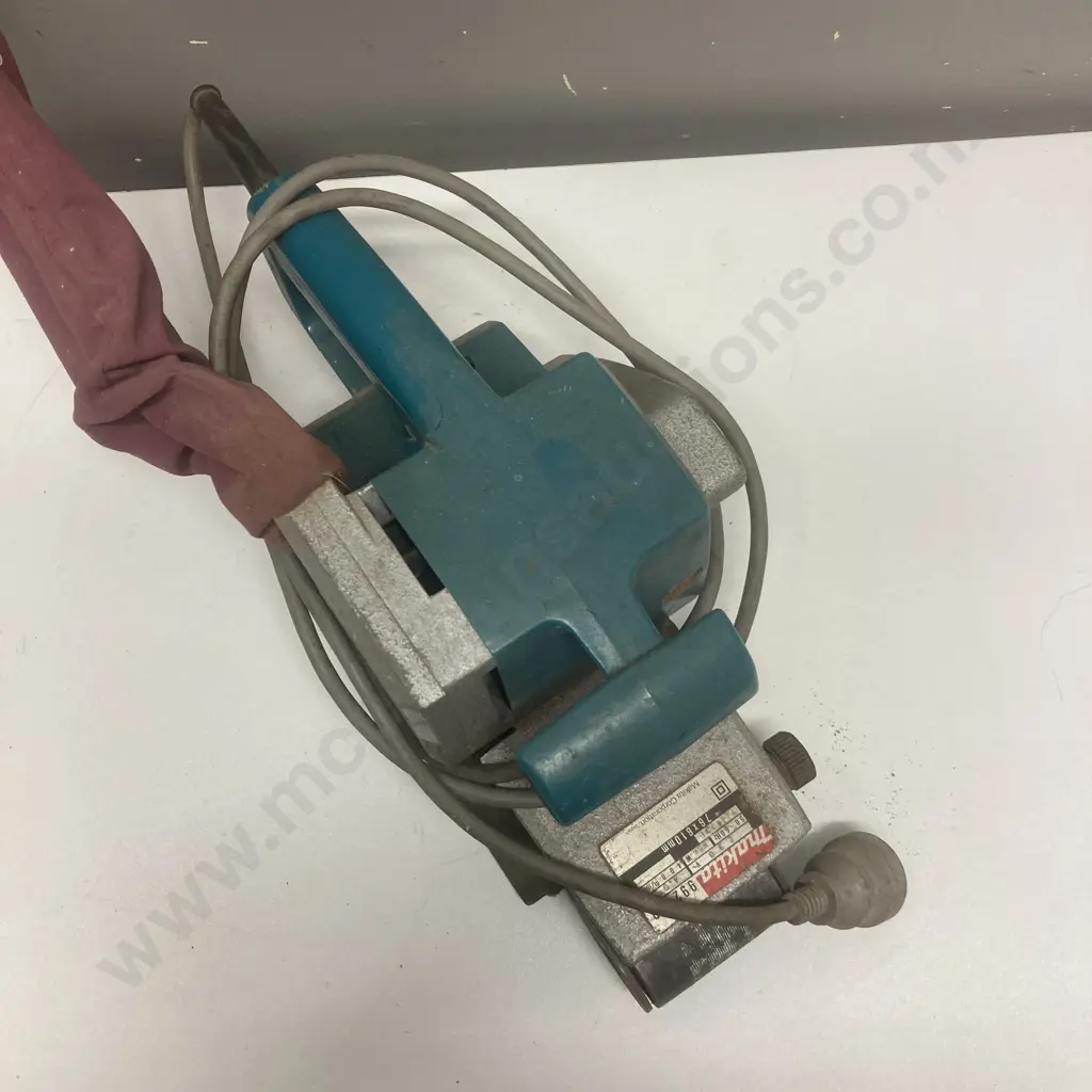 Makita 9924DB 76 x 610mm Belt Sander Image 1++