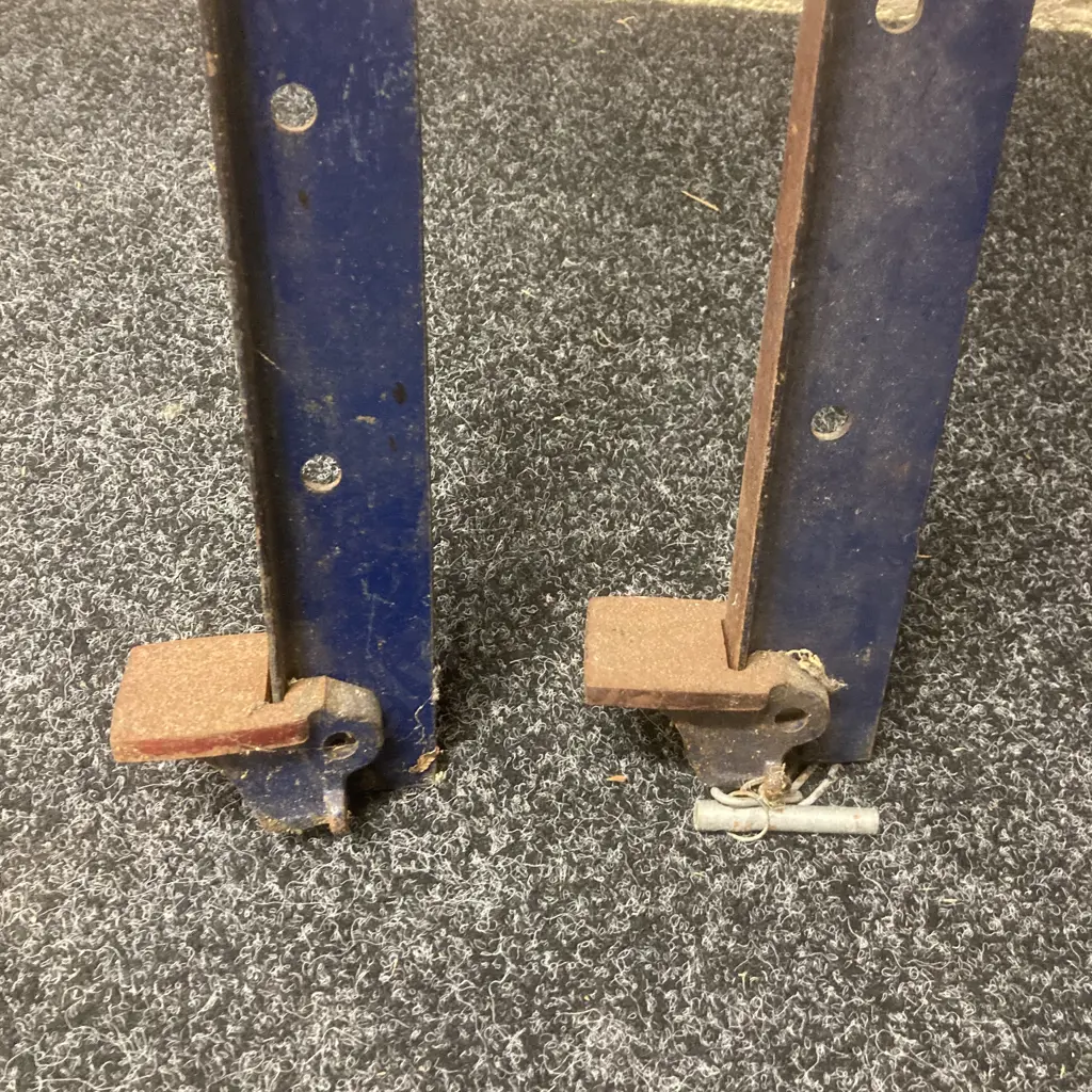 Pair of Fuller T-Bar 1200mm Sash Clamps (As Found) Image 1++
