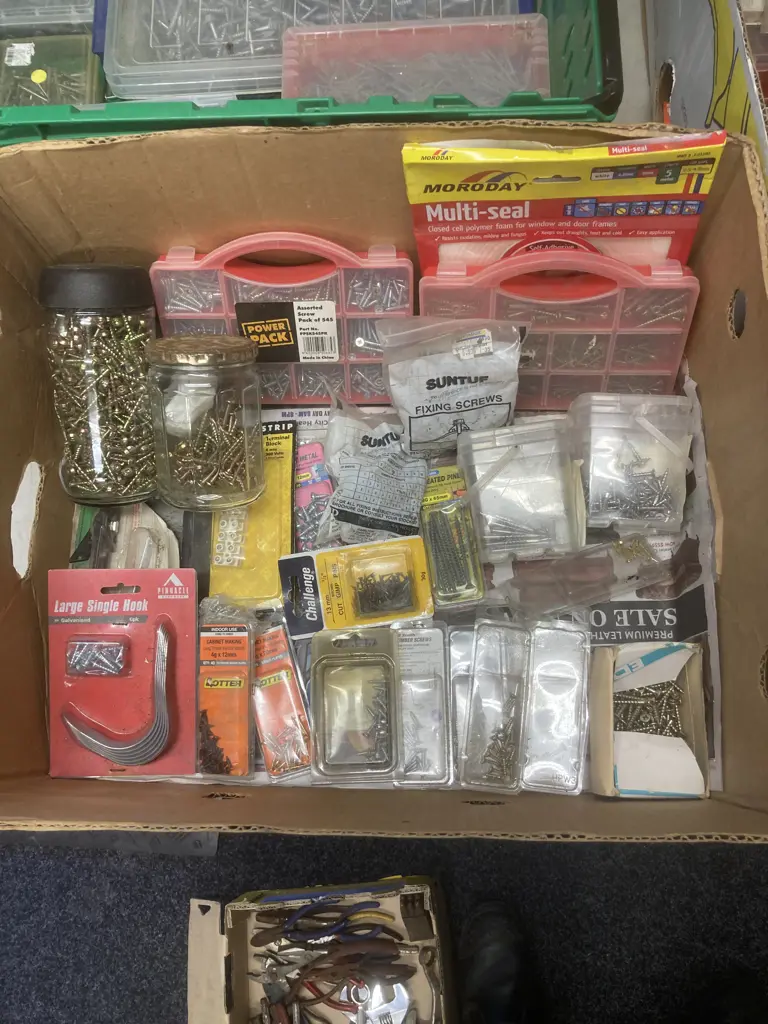 Box Lot Screws, Hardware Etc Image 1++