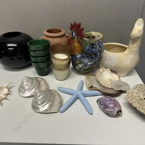 Ornaments & Vases