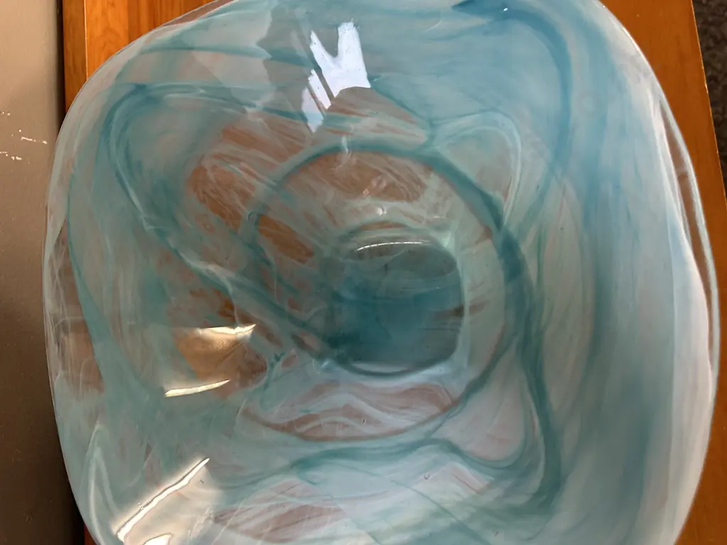 Stunning Art Glass Bowl H14, Diam29cm. Image 1++