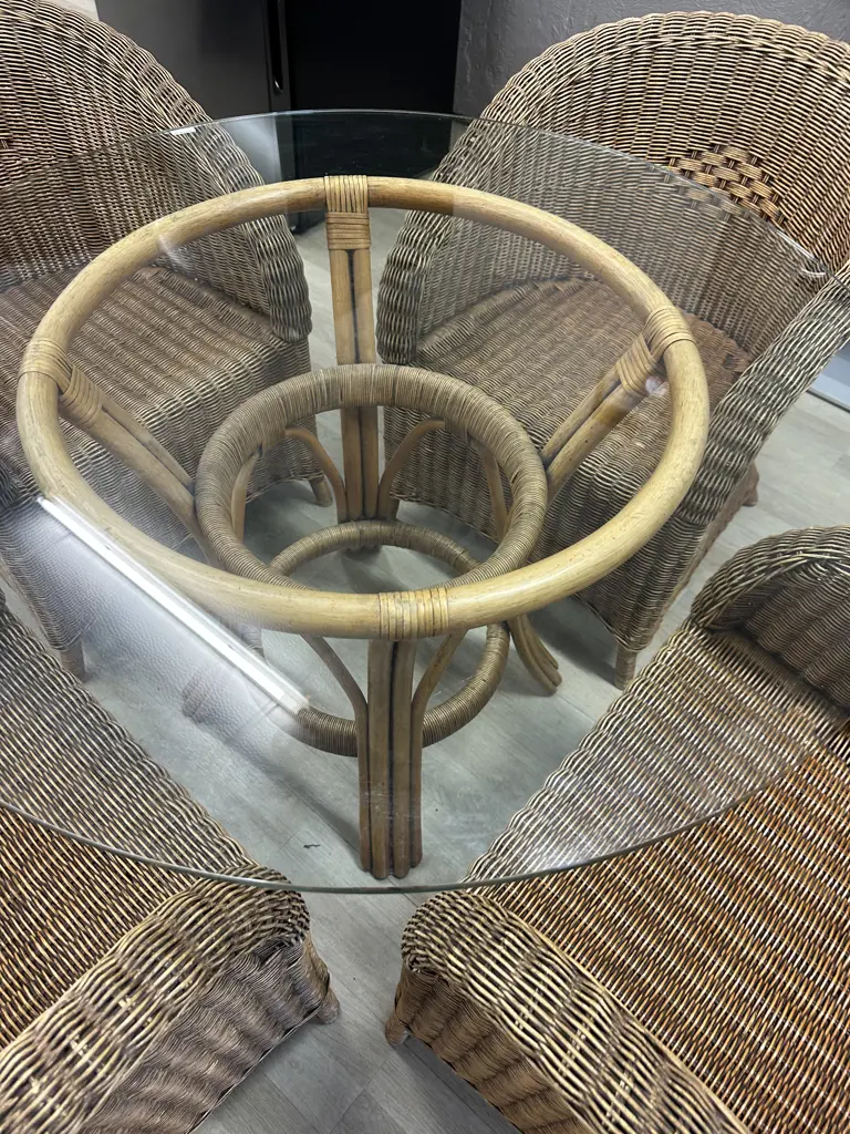Vintage Rattan 5 Piece Dining Suite With a Round Glass Topped Table (72 x 106cm) Image 1++