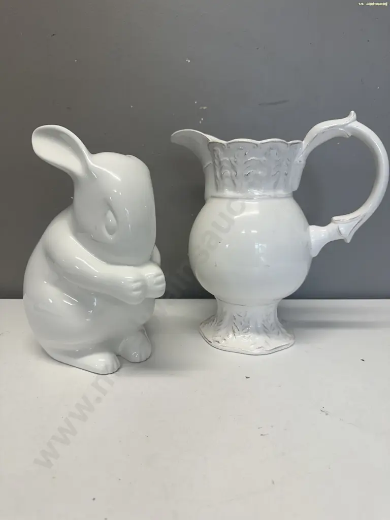 French Country Jug & Rabbit Figurine Image 1++