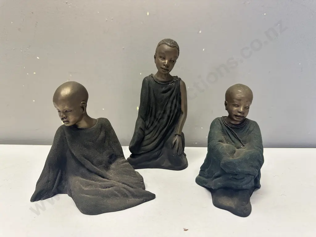 Masomakali Figurines 'Cattle Game' 1, 2 & 3. Image 1++