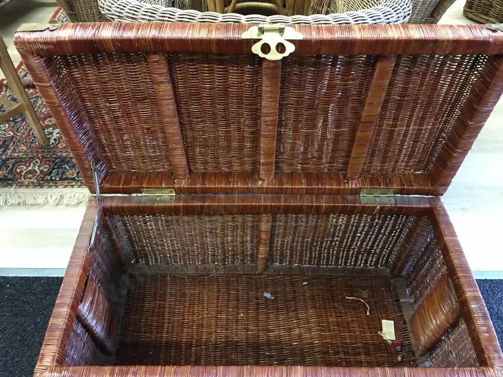 Woven Wicker & Brass Blanket Box. H42 W80 D40cm Image 1++