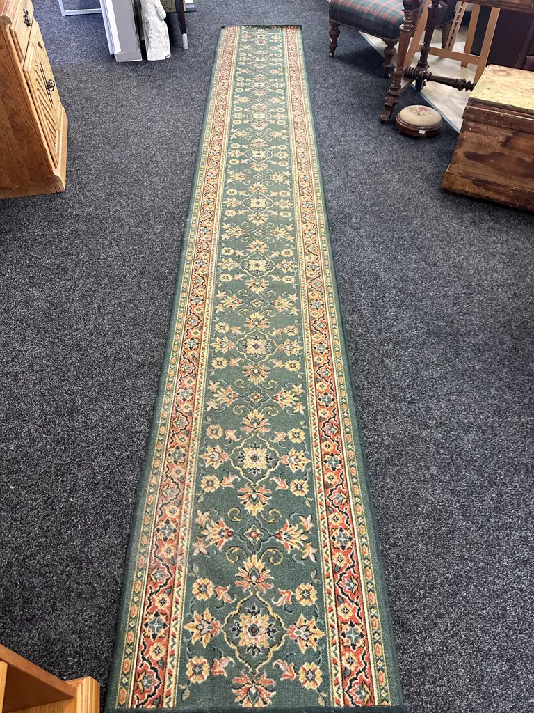 Green & Terracotta Floor Runner. 464 x 67cm Image 1++
