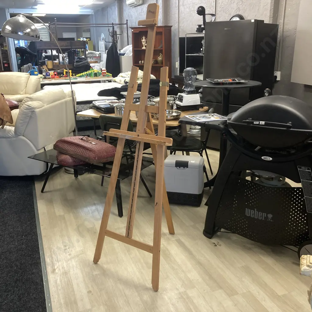 MABEF Italy Beechwood Adjustable Easel Image 1++