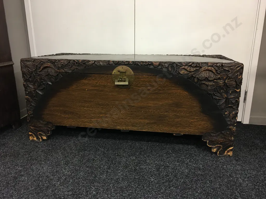 Vintage Chinese Camphorwood Chest, Inner Shelf, H53 W121 D52cm Image 1++