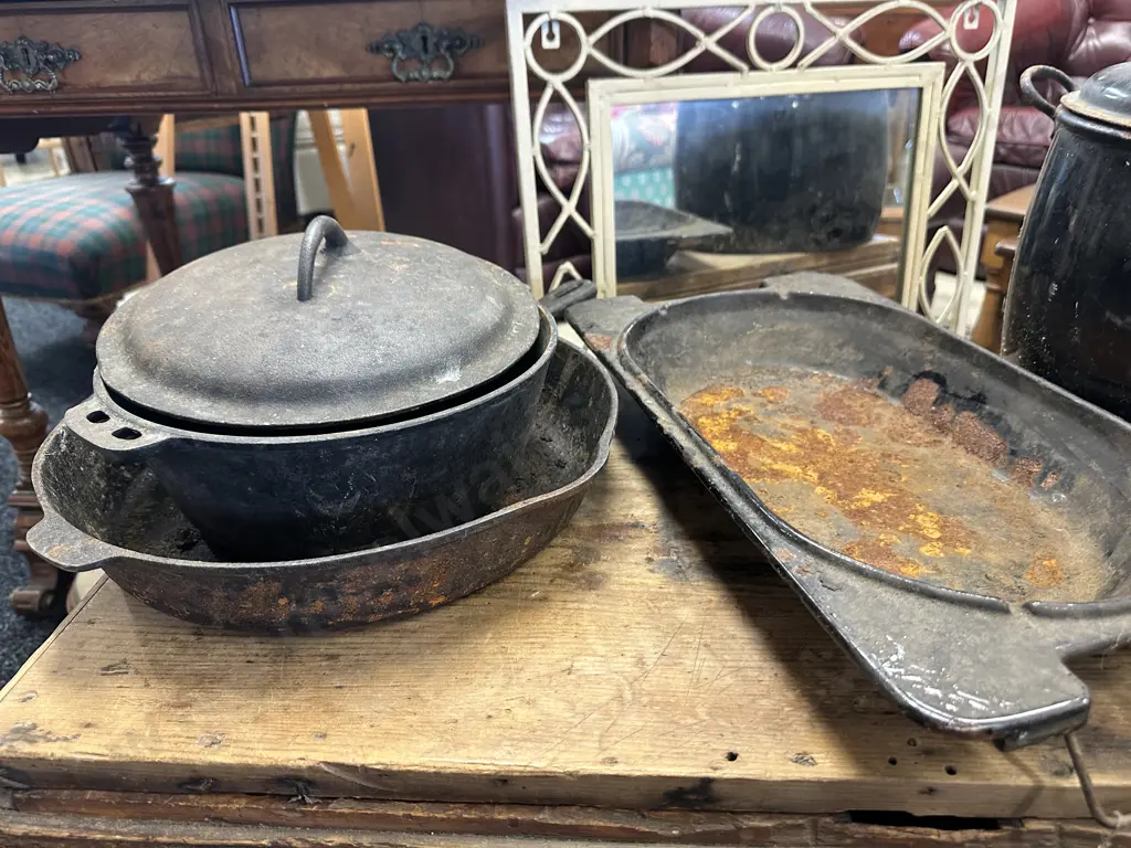 Cast Iron Skillet, Dutch Oven, BBQ Deep Dish & Large 21 x 29cm Enamelware Pot With Lid Image 1++