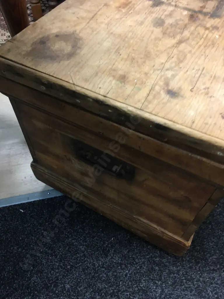 Antique Pine Chest. H46 W86 D46cm Image 1++