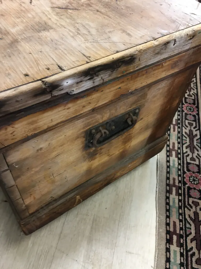 Antique Pine Chest. H46 W86 D46cm Image 1++