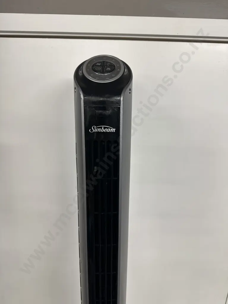 Sunbeam 121cm Tower Fan Model FA7550 (No Remote) Image 1++