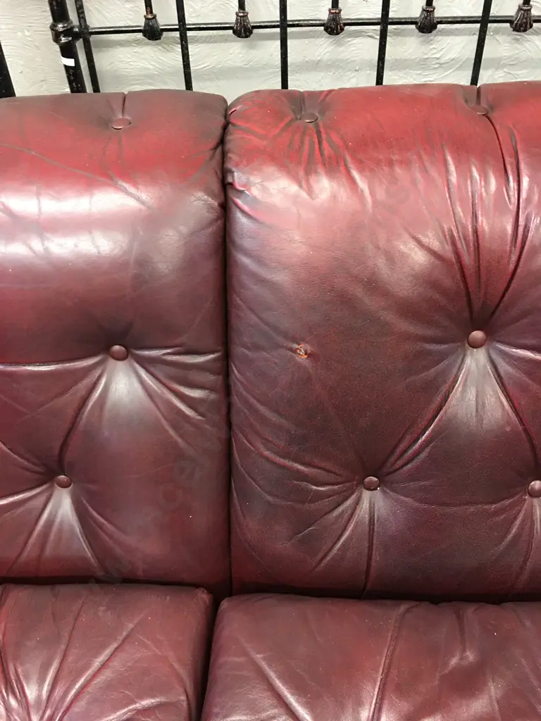 Burgundy Leather Button Back 3 Seater & 2 Seater Couches With Ottoman With Storage Image 1++