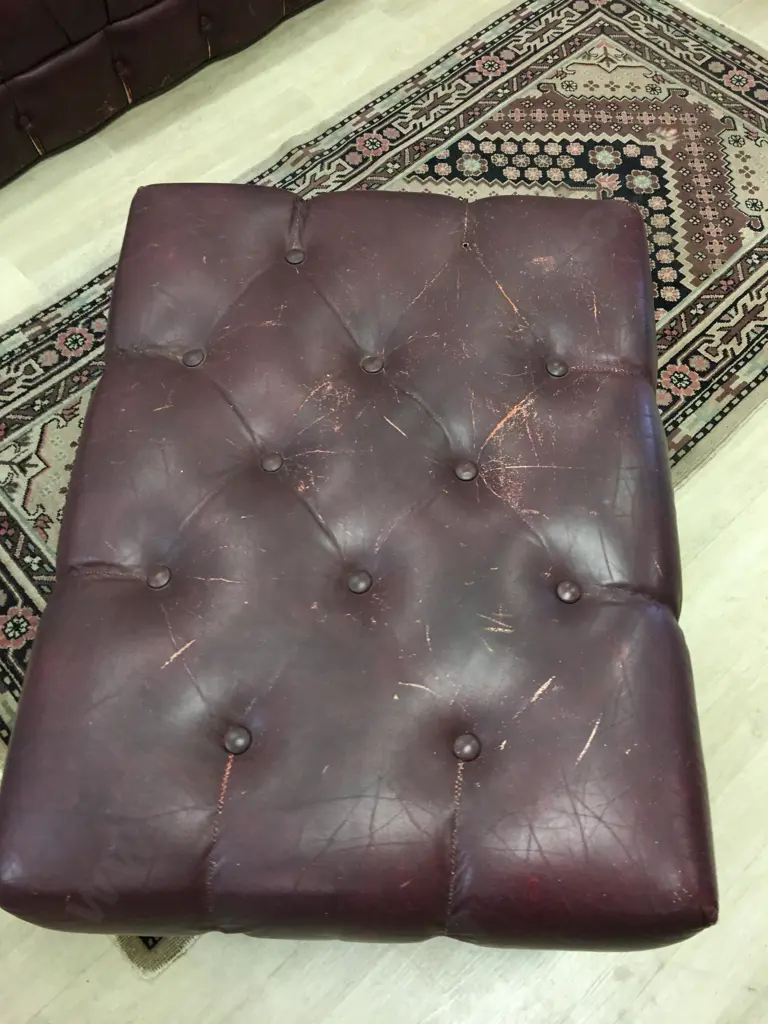 Burgundy Leather Button Back 3 Seater & 2 Seater Couches With Ottoman With Storage Image 1++