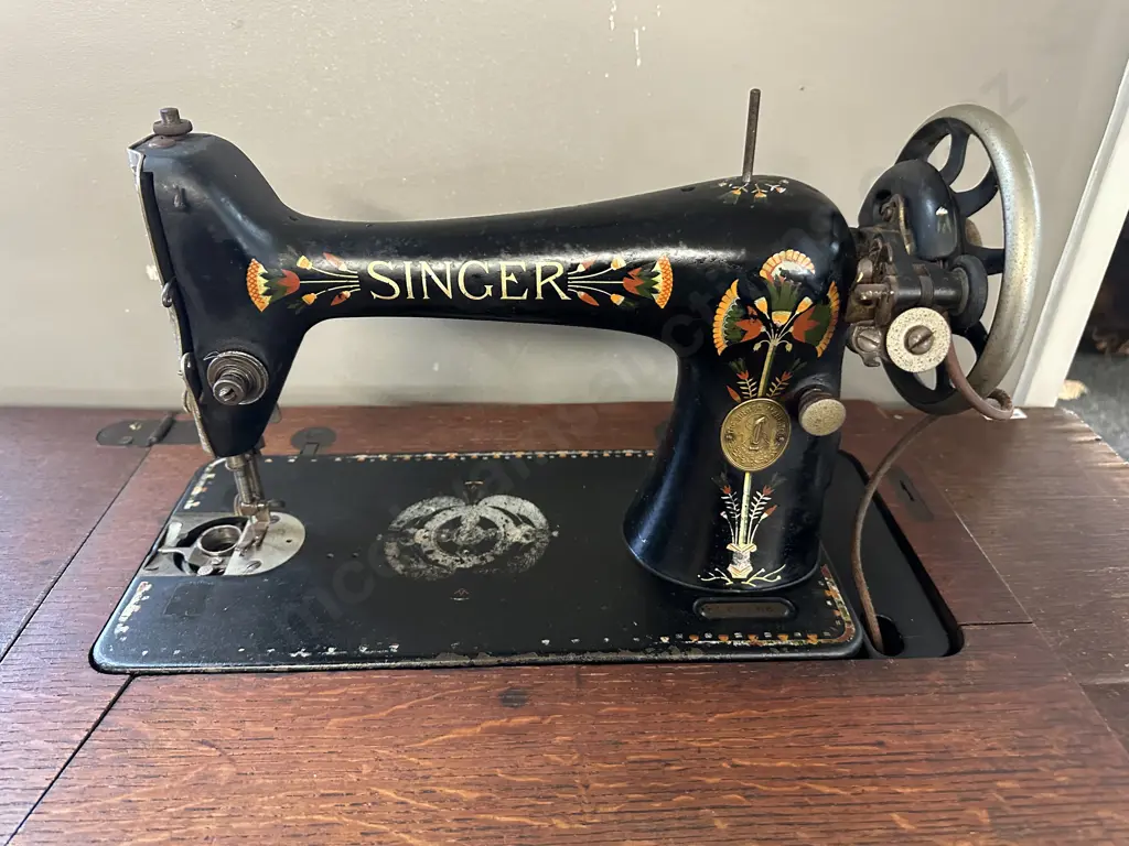 Antique Singer Treadle Sewing Machine With Lotus Pattern (Y368358 - Model 99K 1922) No. 66 Manual, ZigZag Attachment Image 1++