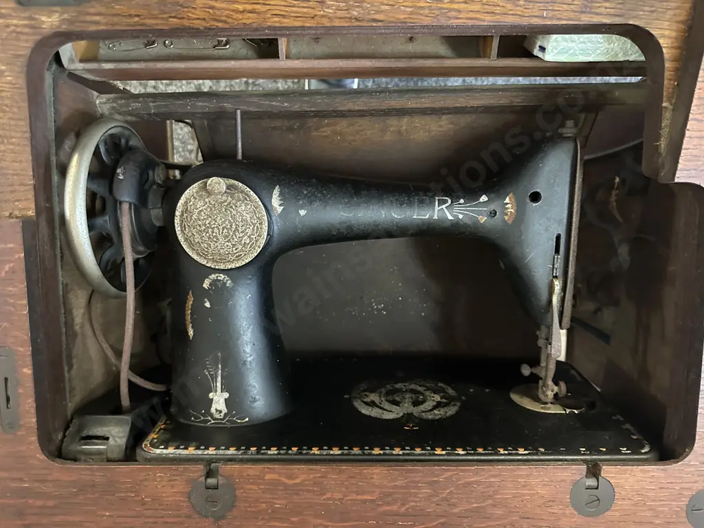 Antique Singer Treadle Sewing Machine With Lotus Pattern (Y368358 - Model 99K 1922) No. 66 Manual, ZigZag Attachment Image 1++