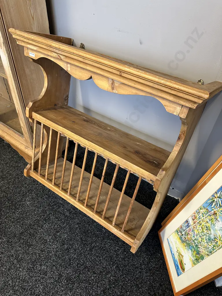 Vintage Pine Wall Hanging Plate Rack. H76 W75 D31cm Image 1++