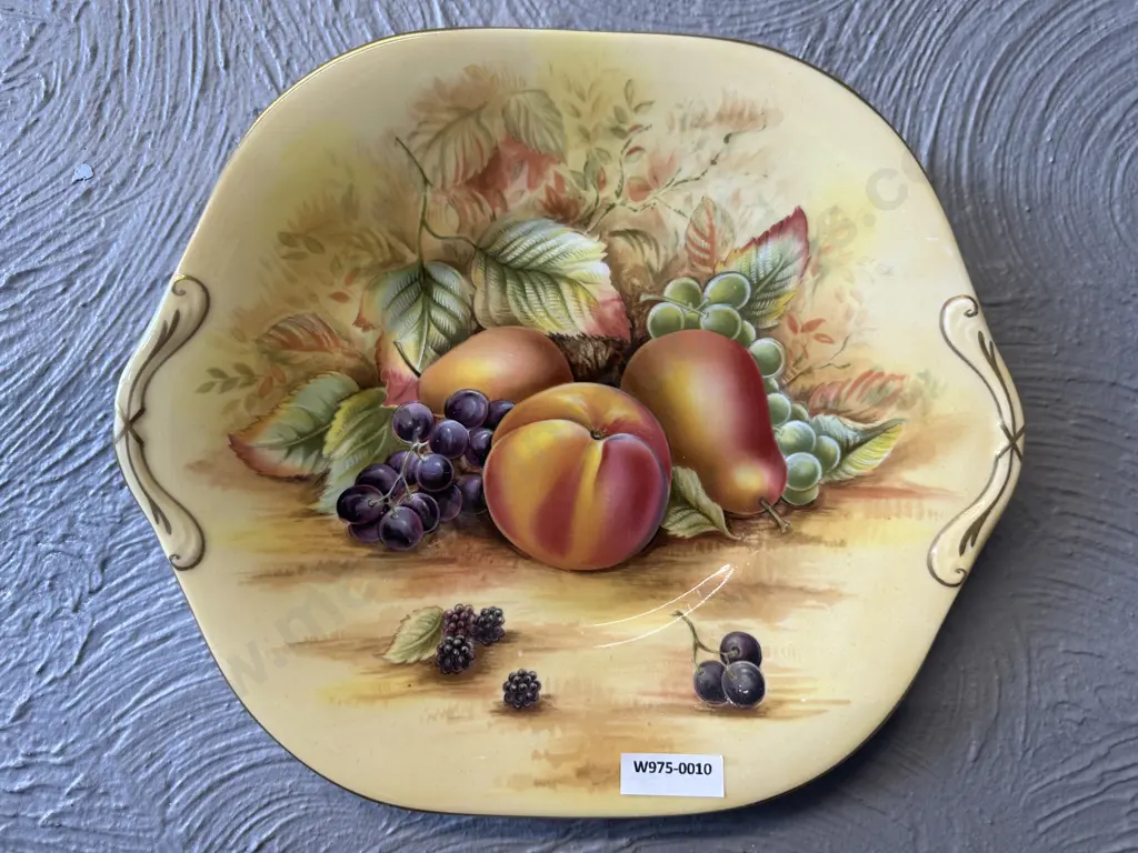 Aynsley Wall Plate Image 1++