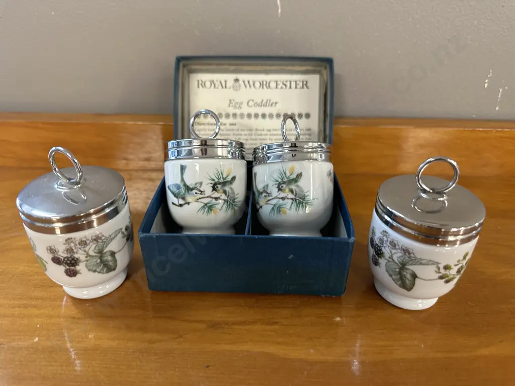 Vintage Selection of Royal Worcester Porcelain Egg Coddlers Image 1++