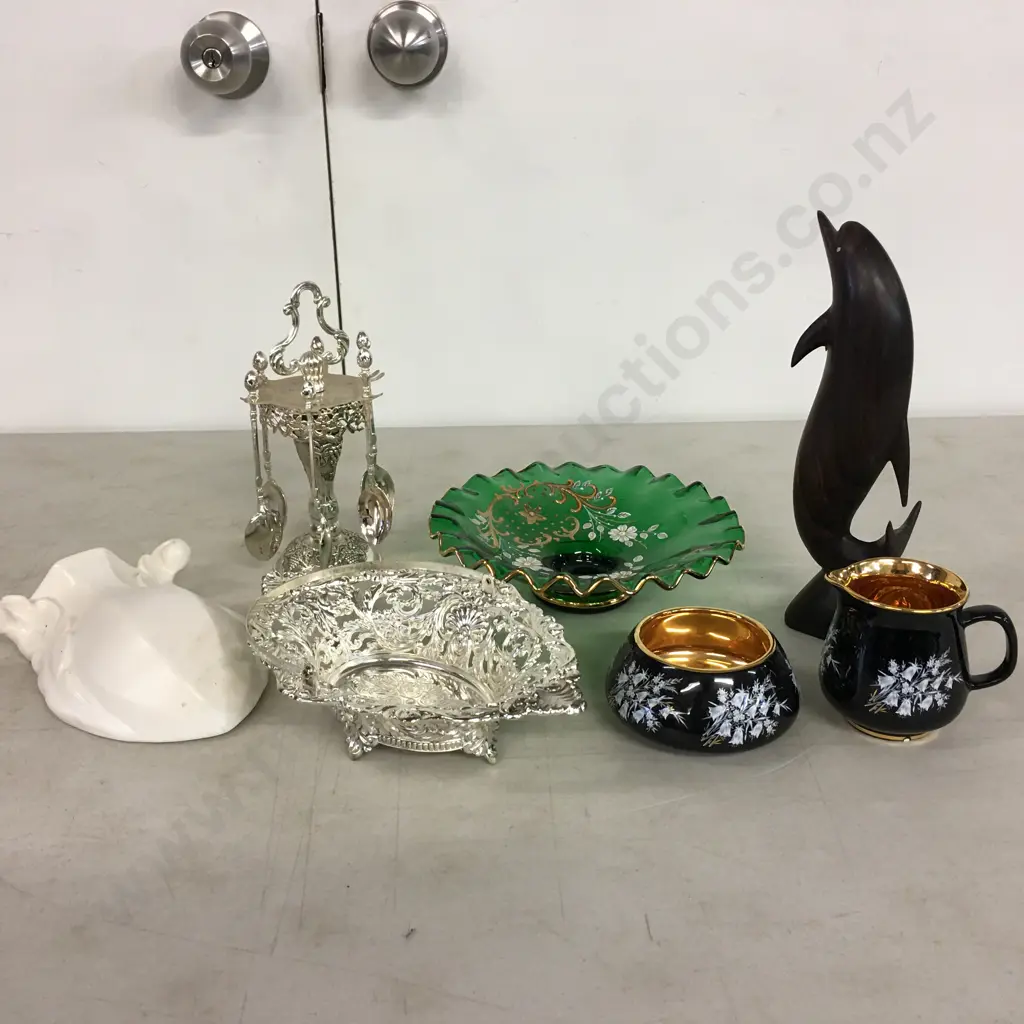 Assorted China Items Including Shorter & Sons Wall Pocket Etc Image 1++