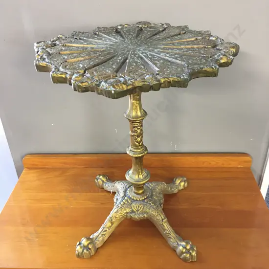 A Hollywood Regency Style Metal Side Table. 50 x 44cm