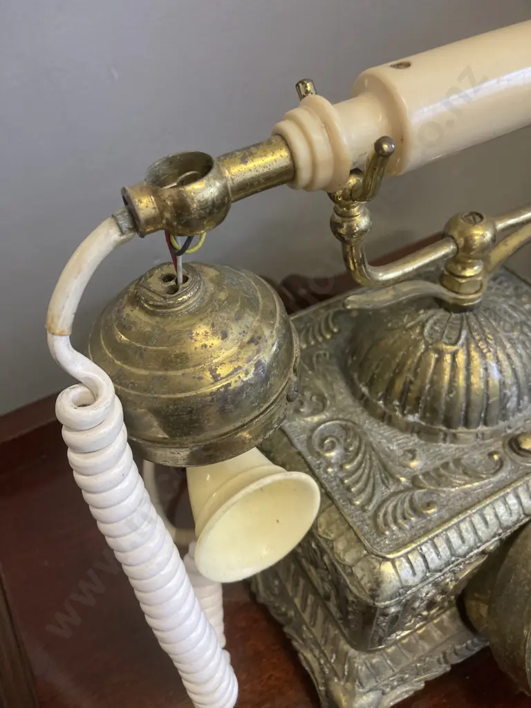 Retro French Style Rotary Dial Telephone (As Found Condition) Image 1++