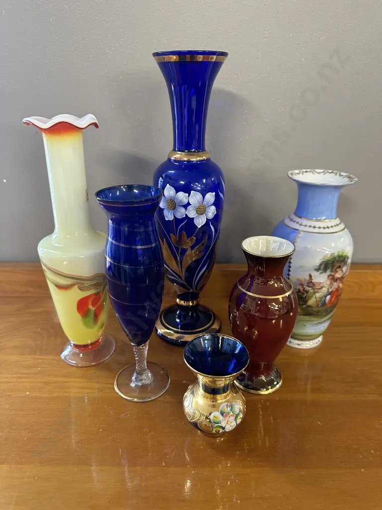 Selection of Vases Including Crown Devon, Venetian Etc Image 1++