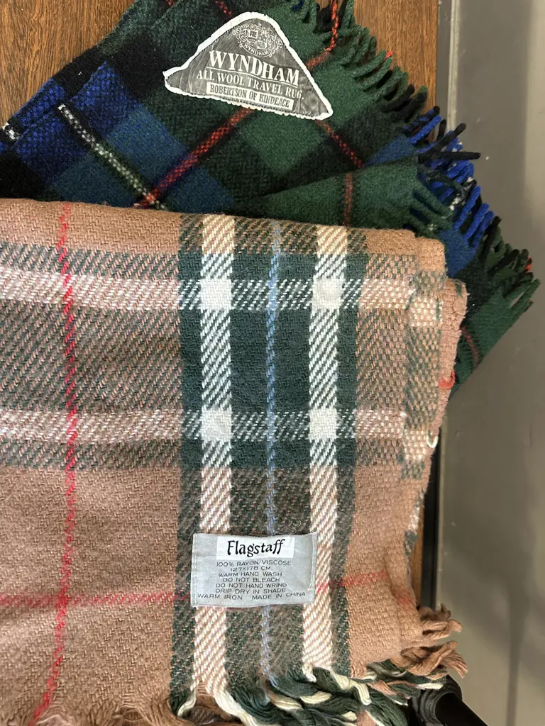 Travel Rugs Including Wyndham & Flagstaff Image 1++
