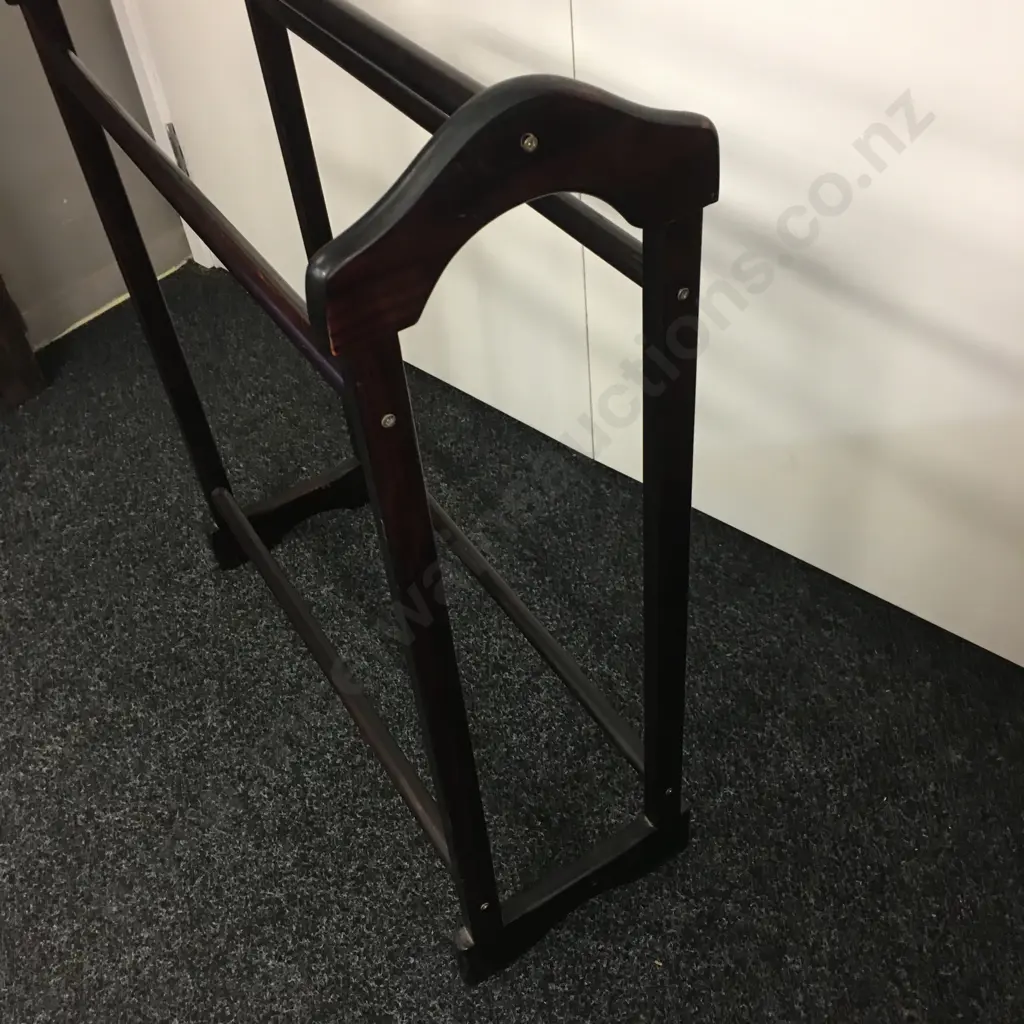 Wooden Freestanding Towel Rail. H80 W64 D25cm Image 1++