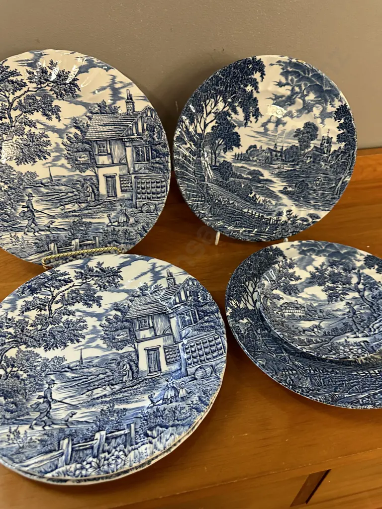 Selection Of Blue & White Dinnerware Including Ridgway, Series Ware Etc Image 1++
