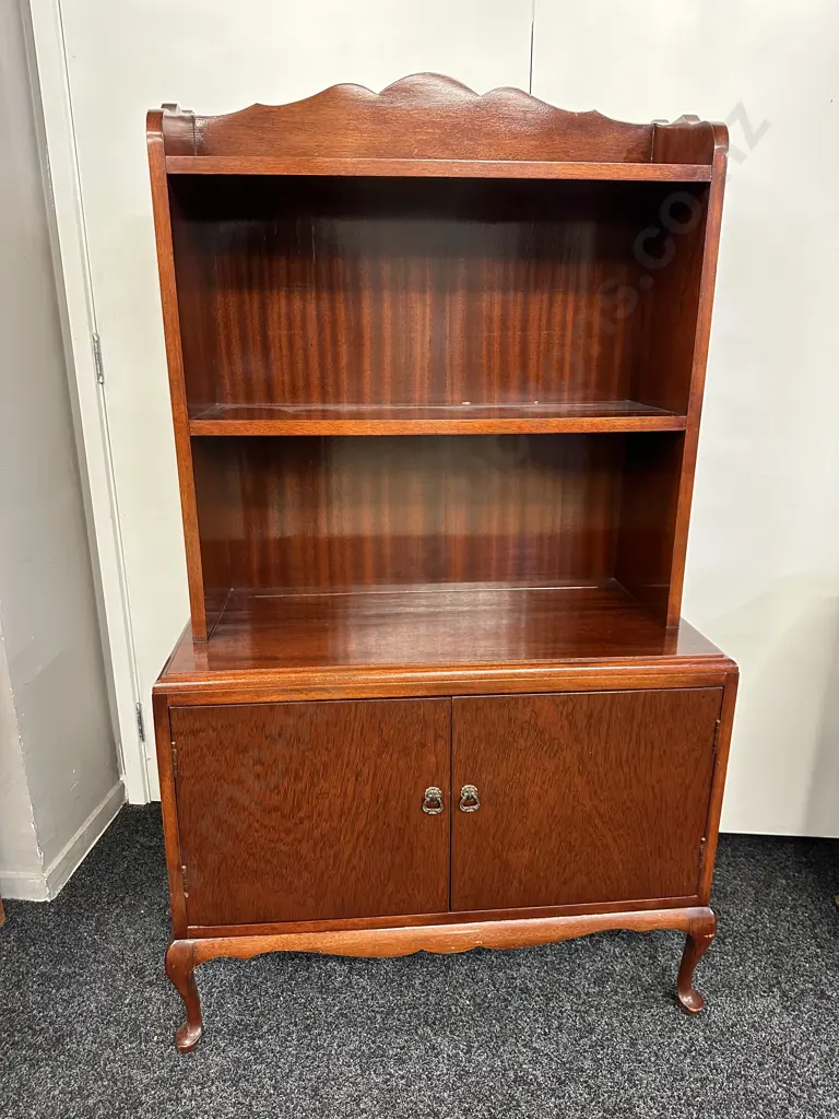 Queen Anne Mahogany Wall Unit Two Door Two Shelves Cabriole Legs H145,W80,D37cm. Image 1++
