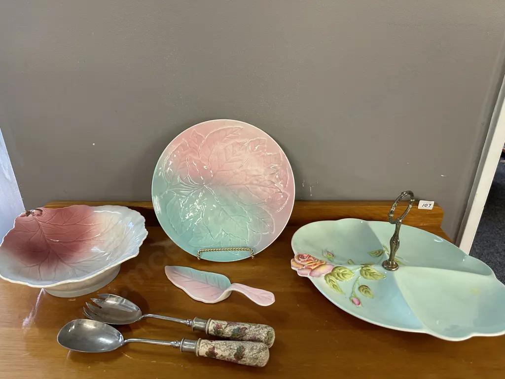 Selection of Royal Winton Ware & Servers Image 1++