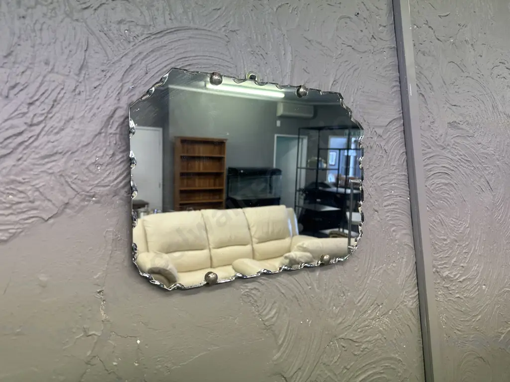 Vintage Retro Pie Crust Mirror H26,W36cm. Image 1++