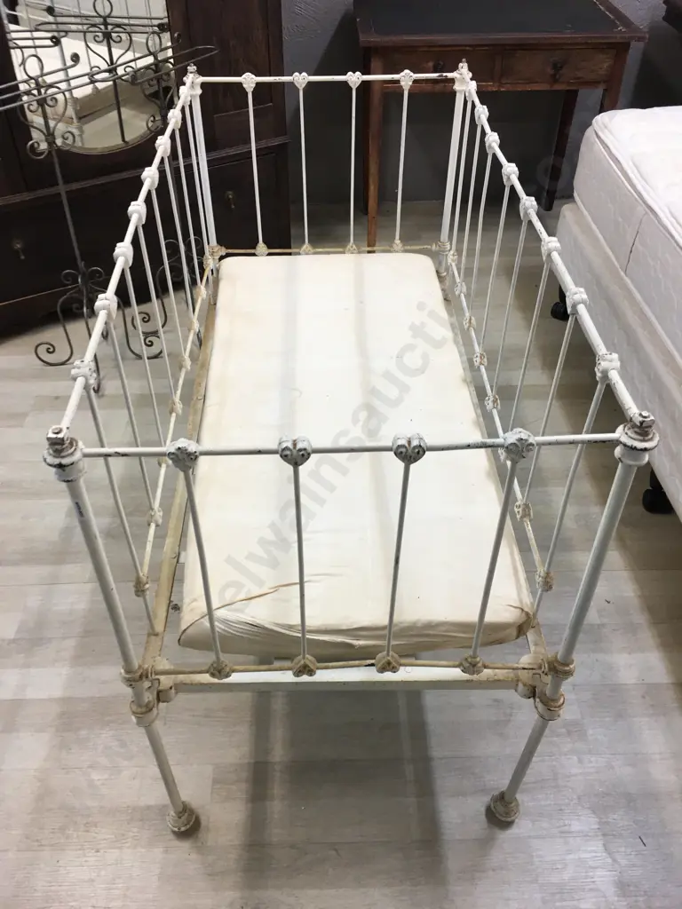 Antique Iron Child's Cot Image 1++