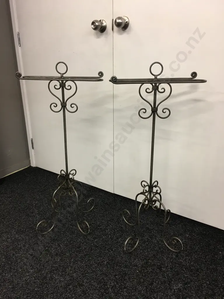 Pair of Freestanding Metal Towel Holders. H80 W40 D15cm Image 1++