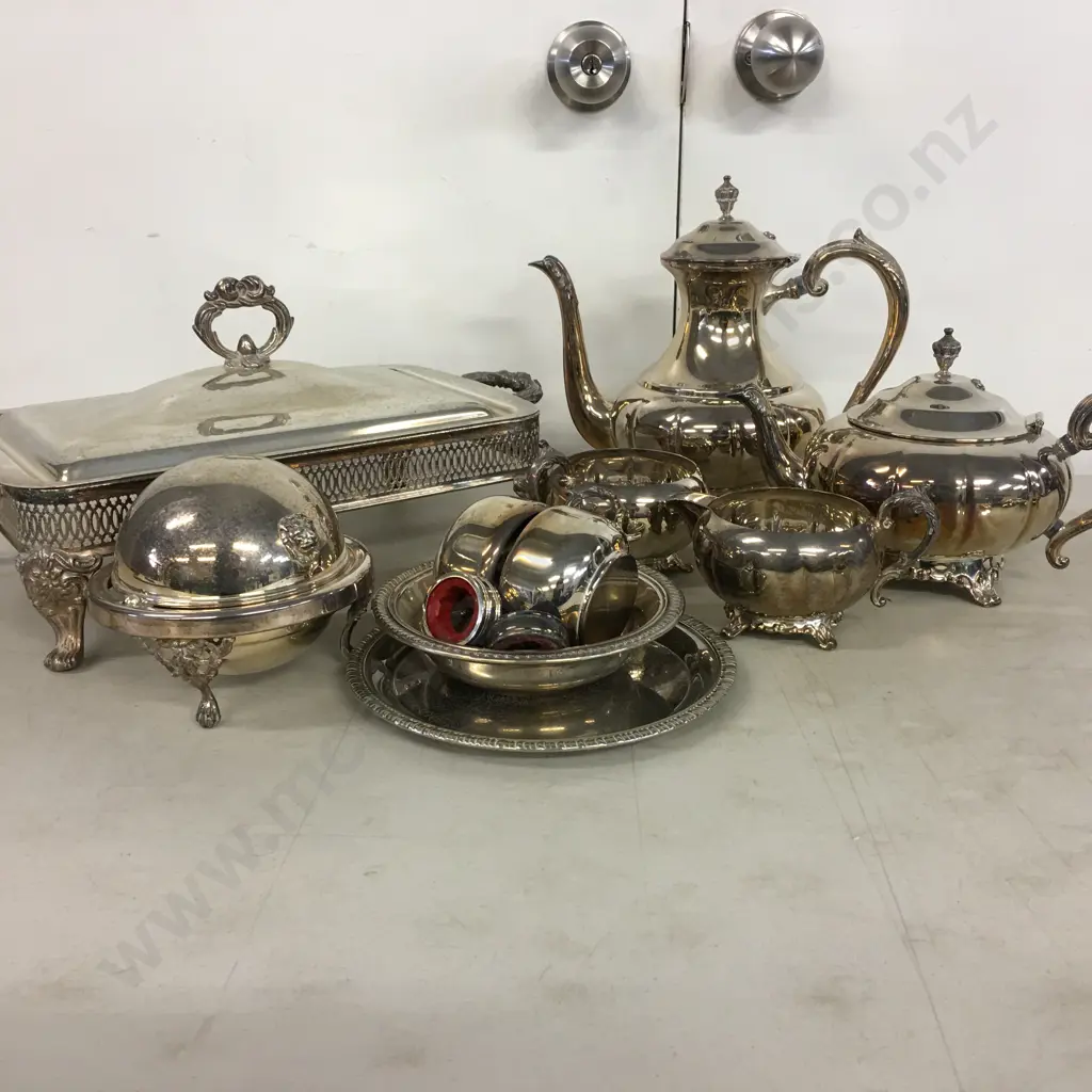 Selection of Vintage Silverware Coffee Pot, Teapot, Including Lidded Serving Dish Etc Image 1++