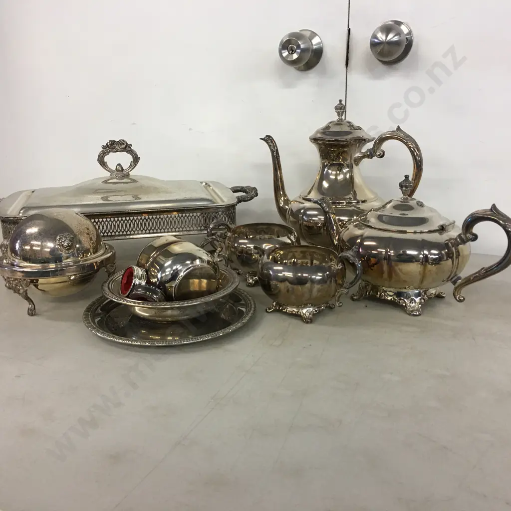 Selection of Vintage Silverware Coffee Pot, Teapot, Including Lidded Serving Dish Etc Image 1++