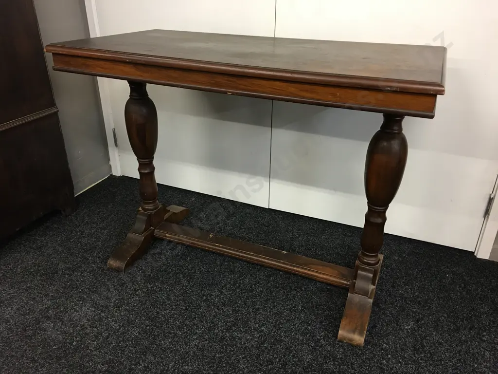 Mahogany Console Table, Double pedestal. H77 W102 D53cm Image 1++