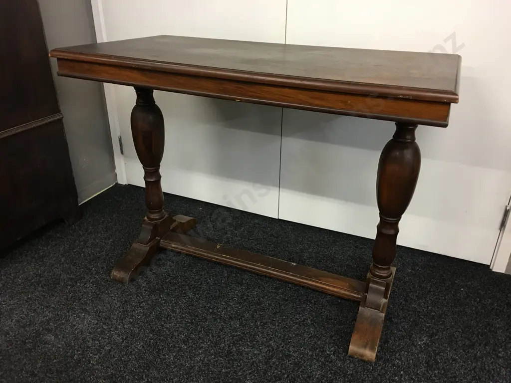 Mahogany Console Table, Double pedestal. H77 W102 D53cm Image 1++