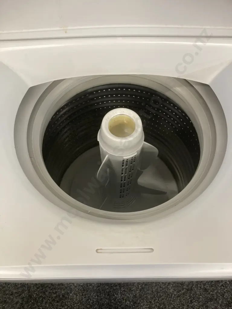 Fisher & Paykel 5.5kg Quicksmart Washing Machine MW513, #CYG571447 Image 1++