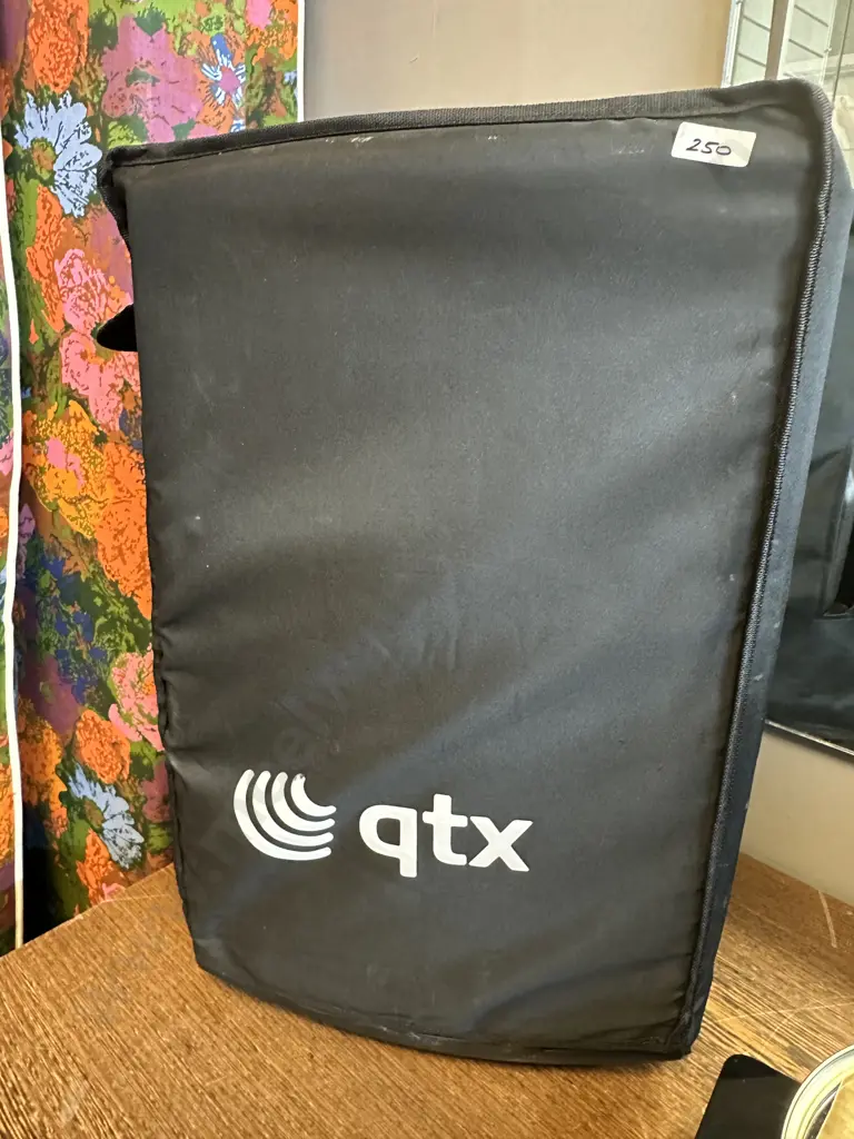 QTX QX12PA-PLUS 12" Portable PA Speaker with Bluetooth & 4 Wireless Microphones Image 1++