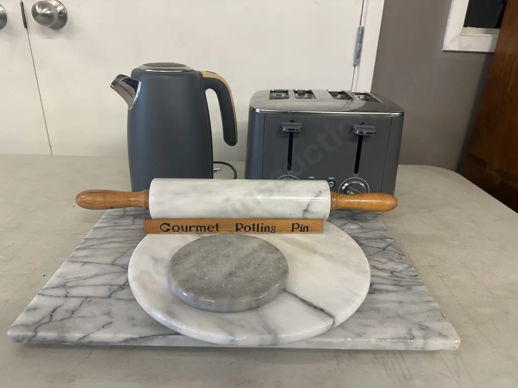 Gourmet Rolling Pin, Board, Anko 4 Slice Toaster & Jug Image 1++