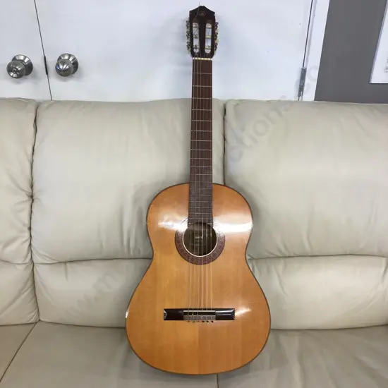 Yamaha G-60A Acoustic Guitar With Hard Case, Japan