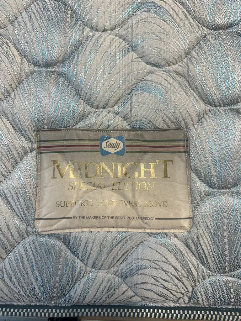 Sealy Midnight Special Edition Double Bed Image 1++