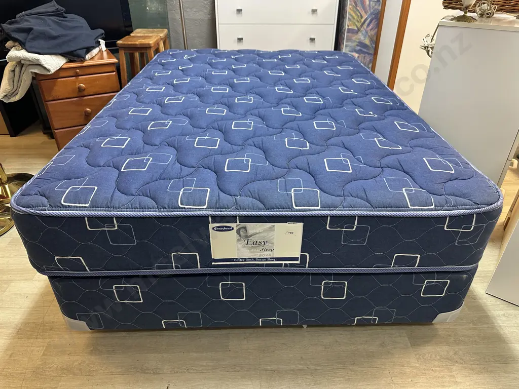 SleepyHead EasySleep Queen Size Mattress & Base Image 1++